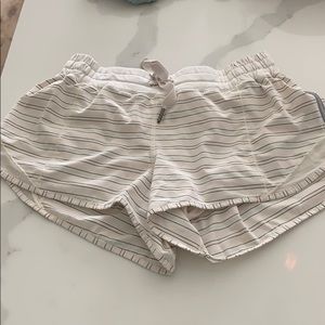 Lululemon Hotty hot shorts